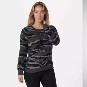 Barefoot Dreams Cozy Chic Seaside Crew-Neck Pullover Carbon Camo